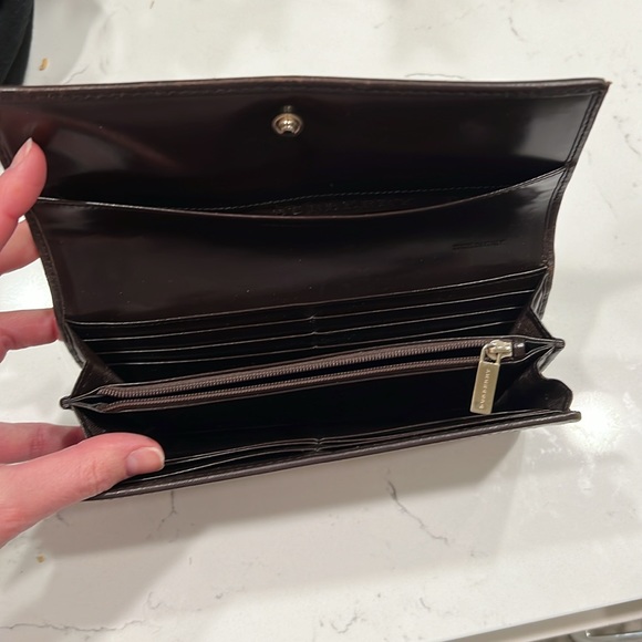 Real Burberry wallet for sale. Used but in very good condition. Hardly used. - Picture 6 of 8